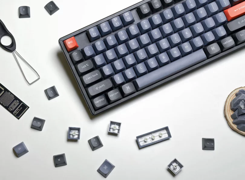 Keychronk8proqmkviawirelessmechanicalkeyboardformacwindowsosaprofilepbtkeycapspcbscrewinstabilizerwithhotswappablegaterongpromechanicalswitchcompatiblewithmxcherrypandakailh 1646107489245.jpg