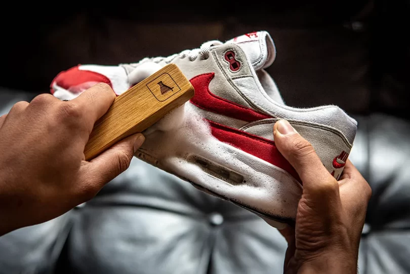 Sneaker lab sneaker cleaner air max 1 brush