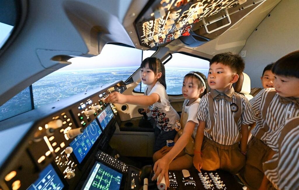 C919 Chinese Aircraft Simulator Comp
