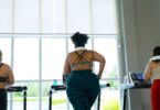 Females working out rearview 129