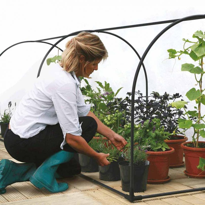 Grower frame in use 1800x1800