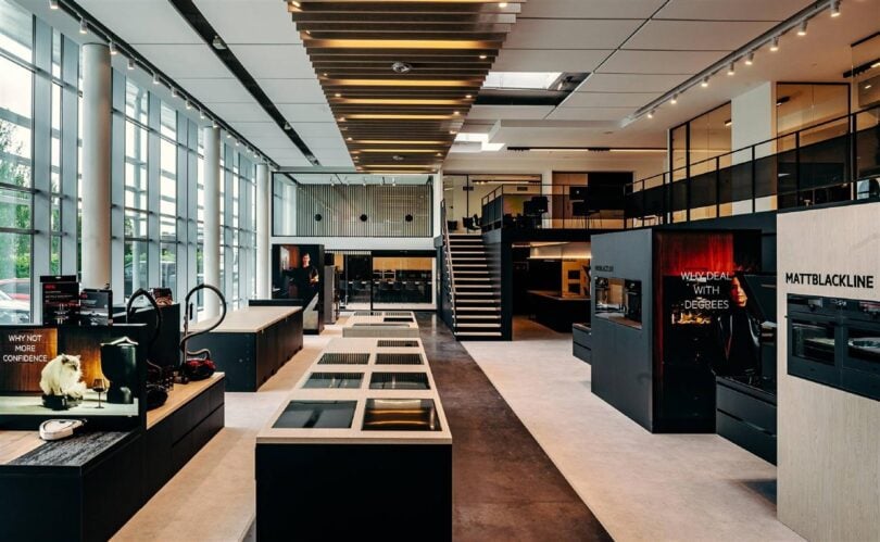 Header New Expercience Center